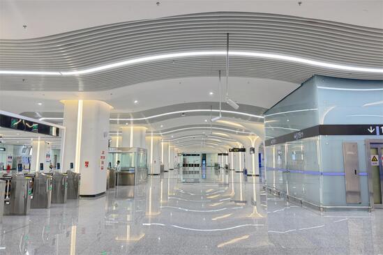 11月28日成都地鐵19號線二期開通運(yùn)營——攝影:王思雨 (3).jpg